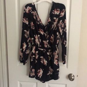 Long-sleeves romper